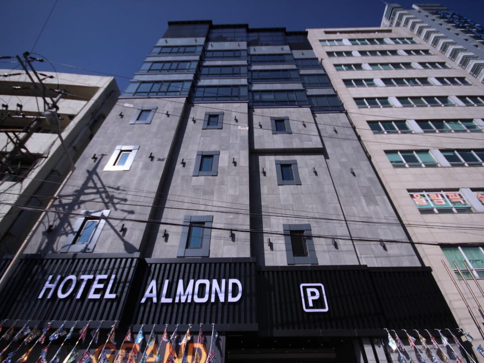 Almond Hotel Busan Station Hotel in Busan