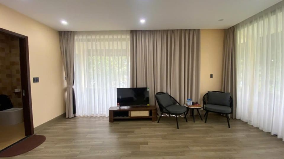 Con Nho RiverHouse Hue Resort in Laos
