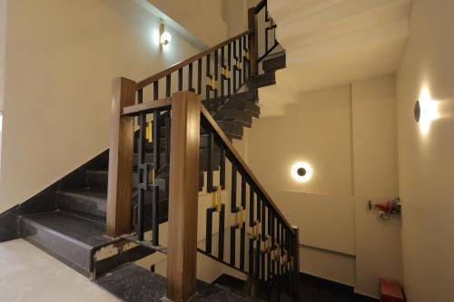 Hotel Sarovar Hill Hotel in Uttarakhand