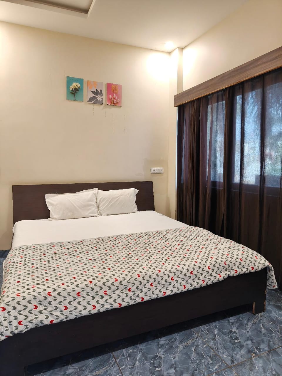 Hotel Vriksh Stay Hotel in India