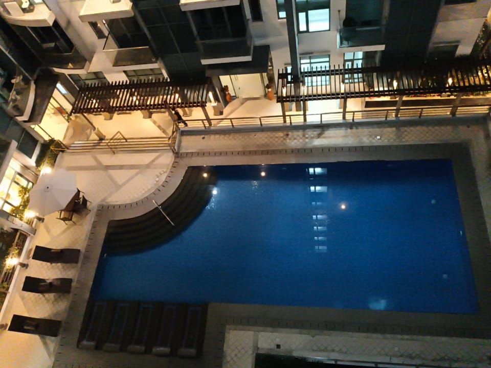 Hilander 's Pool View Condotel across terminal 3 Hotel in Pasay