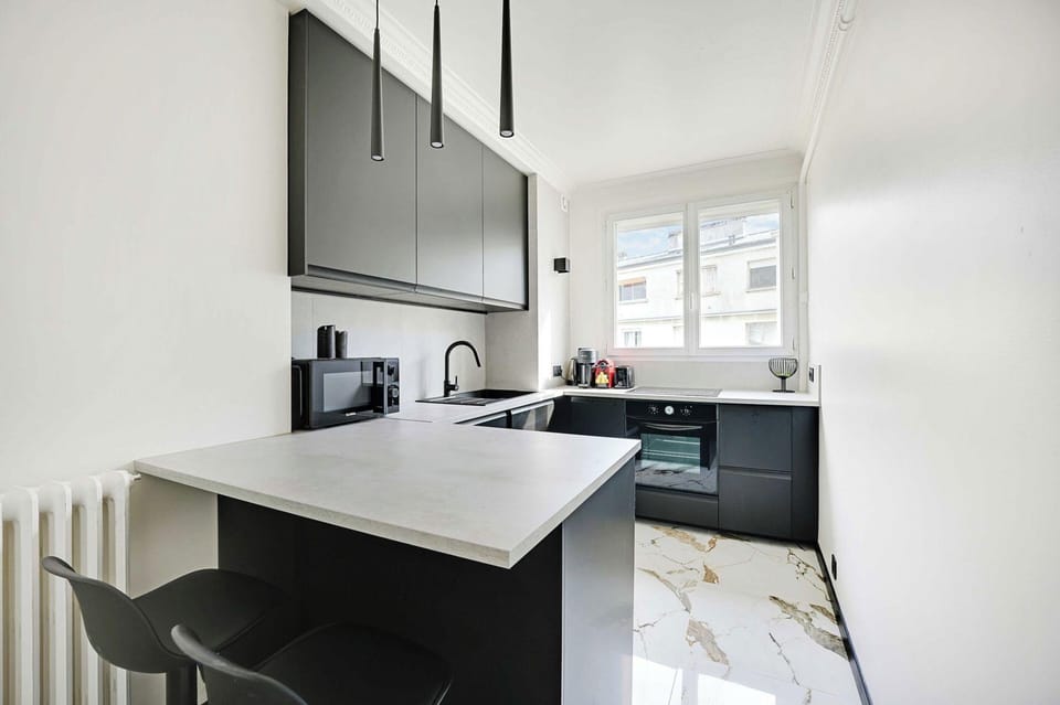 Modern apartment - Saint-MandÃ© - 1BR/4P Hotel in Paris