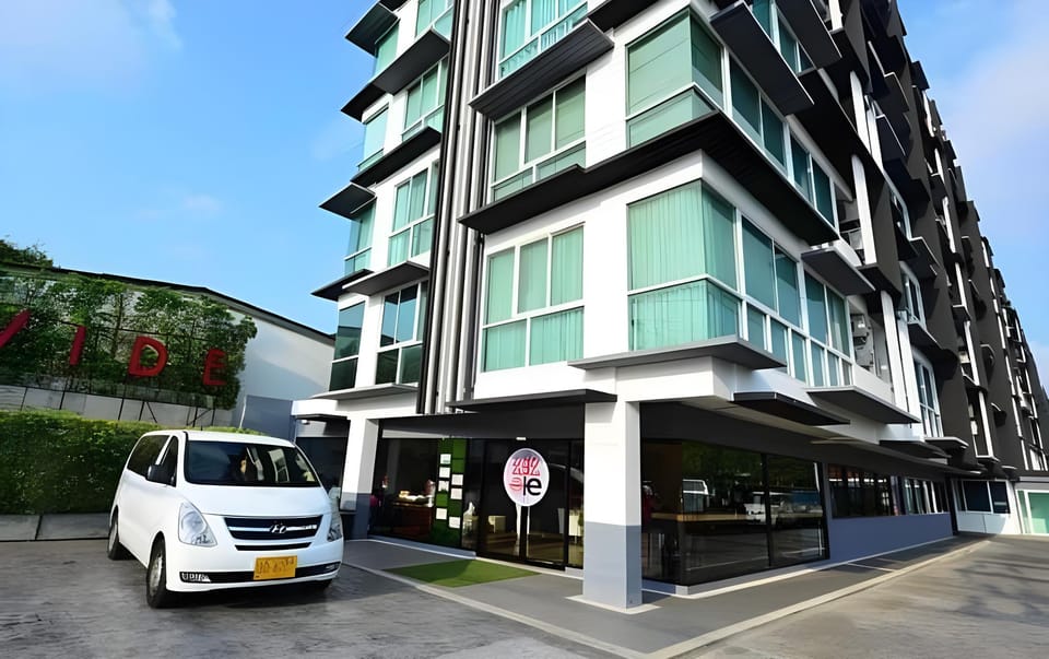 The House Apartment hotel in Thailand