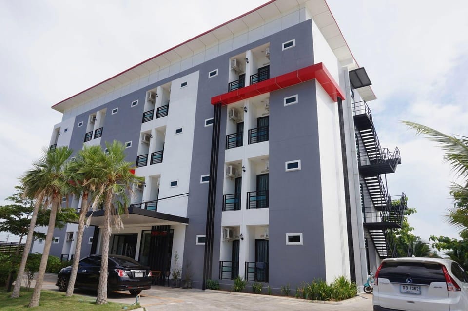 NN Place Apartment hotel in Laos