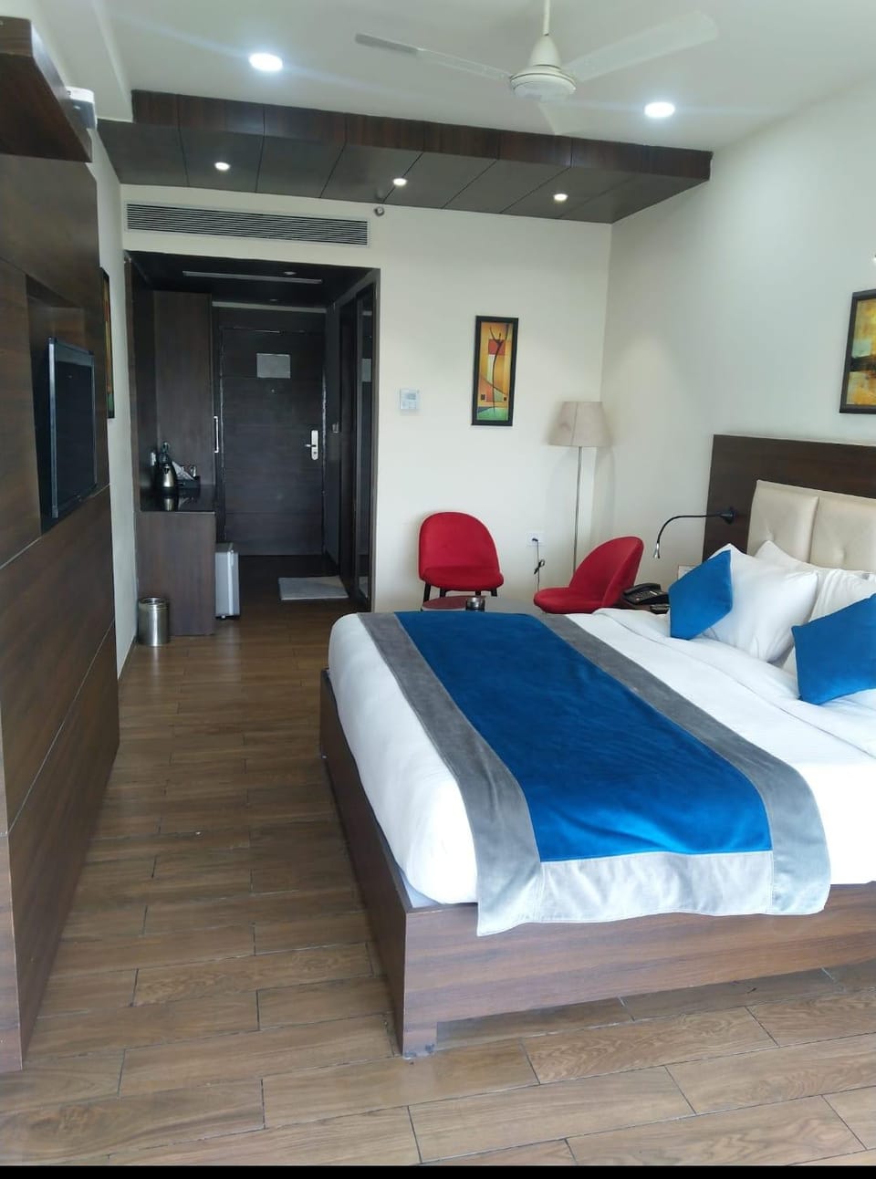 JB SKY HILTON INN Hotel in Lucknow