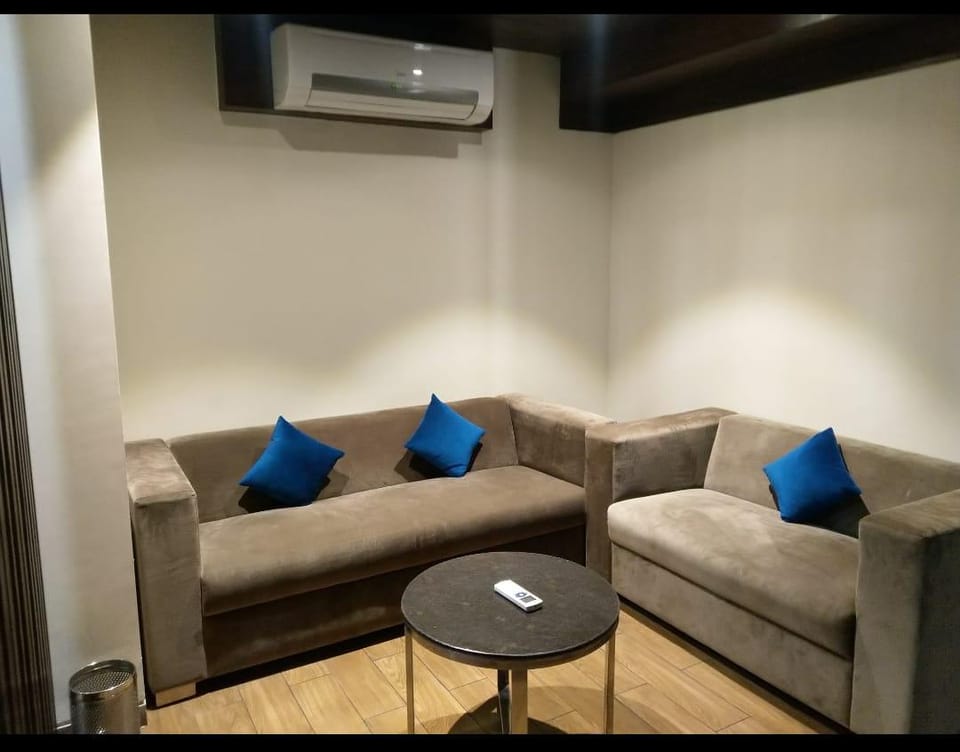 JB SKY HILTON INN Hotel in Lucknow