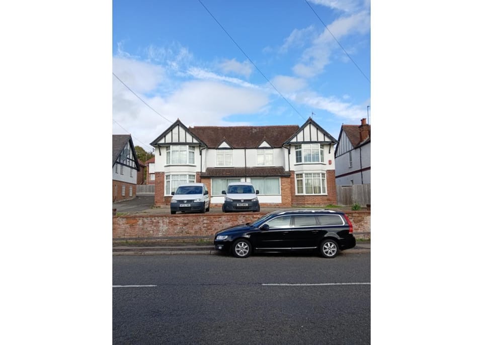 OYO Cavendish Annexe Hotel in High Wycombe