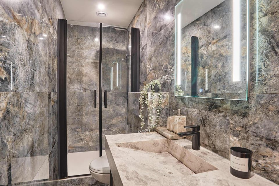 Superb Apartment Terrace Champs Elysees Hotel in Paris