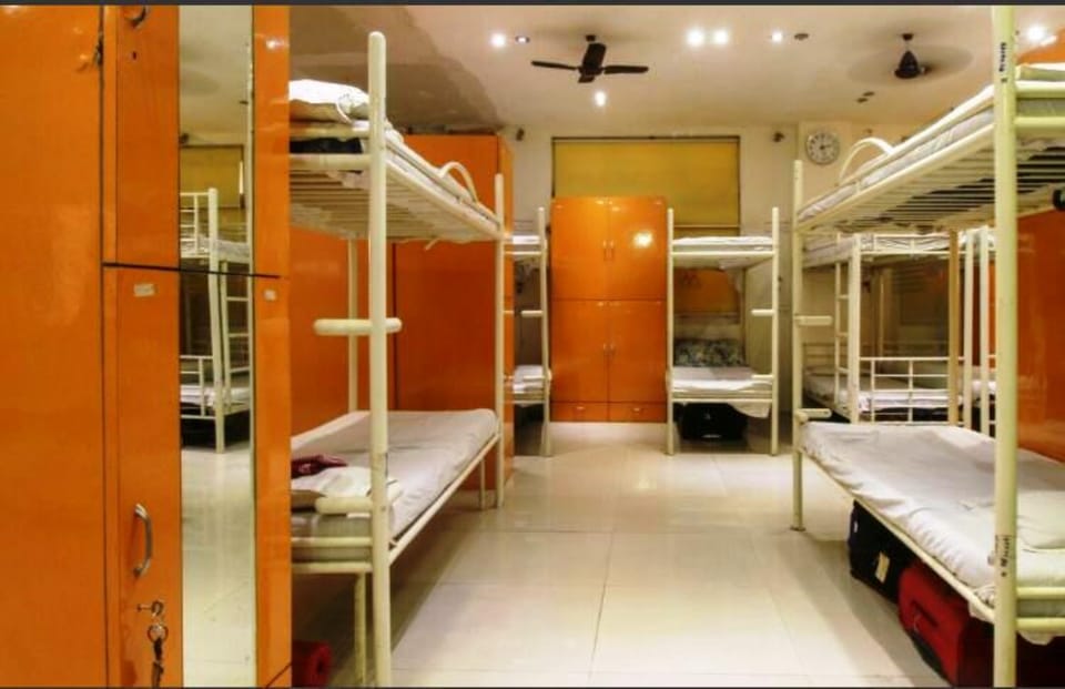 PG Hostel Bed and Breakfast in Mumbai