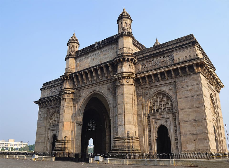 PG Hostel Bed and Breakfast in Mumbai