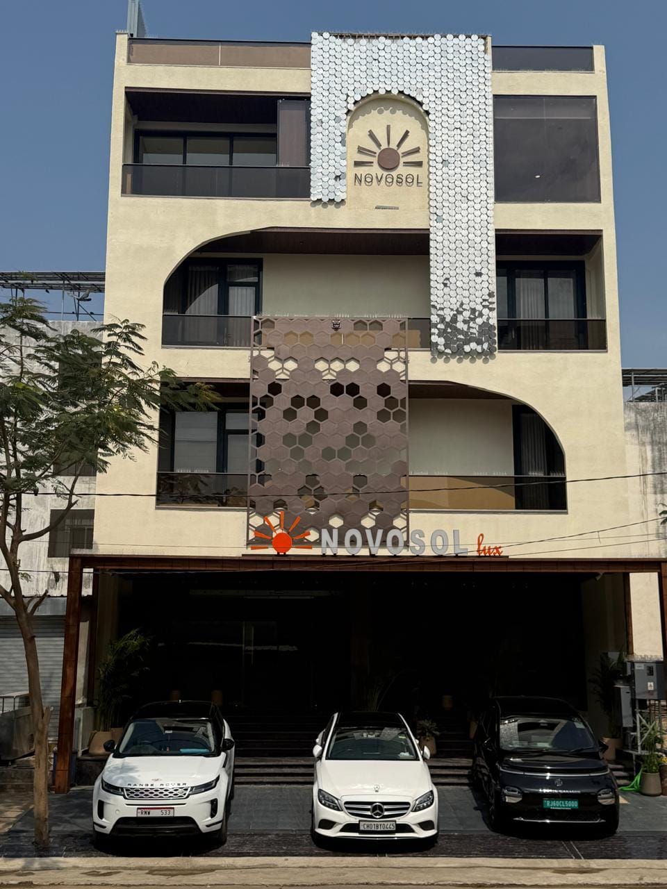 Novosol Lux Hotel in Jaipur