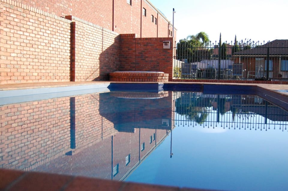 Australian Settlers Motor Inn Motel in Swan Hill