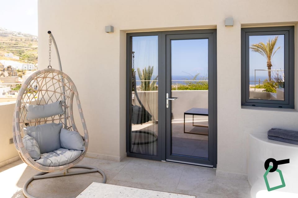 Hotiday Santorini Mesaria Apartment hotel in Mesaria