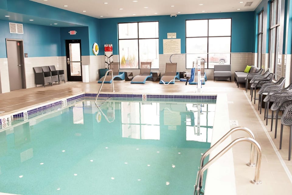Hampton Inn & Suites by Hilton Dundee Hotel in Ohio