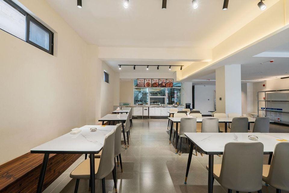 Haicheng Intelligent Resort Hotel - Dali Erhai Park Hotel in China