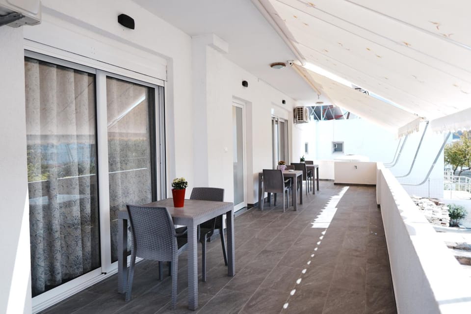 Eos ApartHotel Apartment hotel in Ksamil