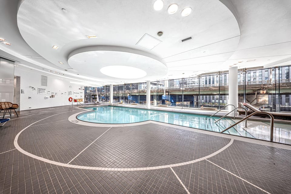 The Harbour Toronto Apartment hotel in Toronto