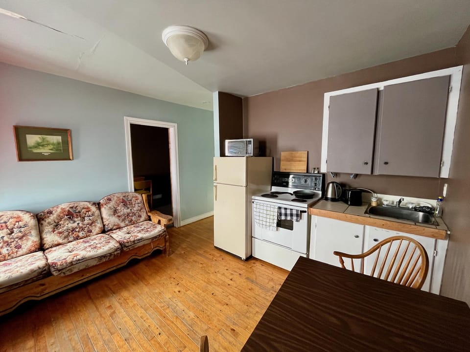 Bennett Lodge Hotel in Newfoundland and Labrador