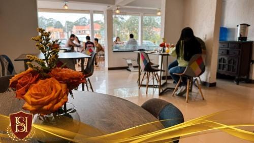 Sanchz Aqua Lounge Hotel by Chat Noir Hotel in Cuenca