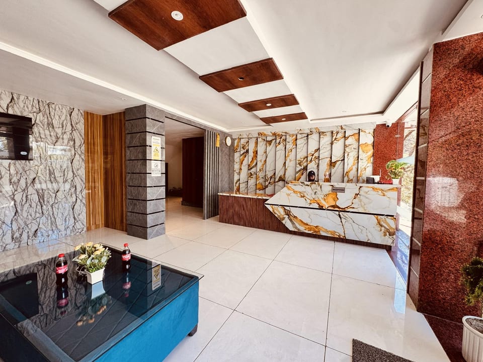 Hotel Sky Heaven Dalhousie Hotel in Himachal Pradesh