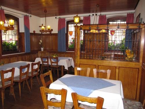 Gasthaus Zum guldenen Roßlein Inn in Hesse