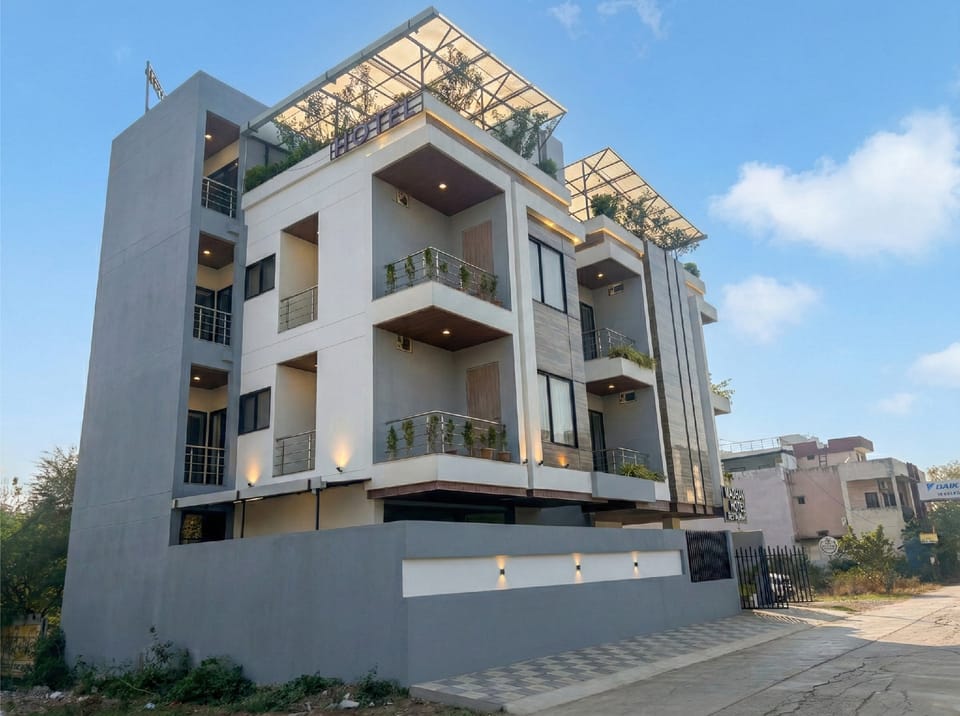 Hotel Madhav and Restaurant Hotel in India