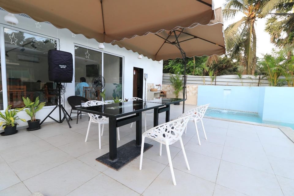 The Cove  Hotel in Mumbai