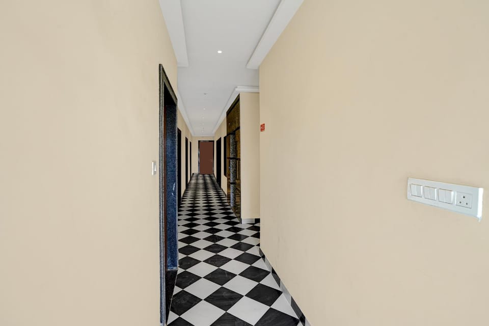Collection O RTO Office Udaipur Formerly Mewar Mahal Hotel in Udaipur
