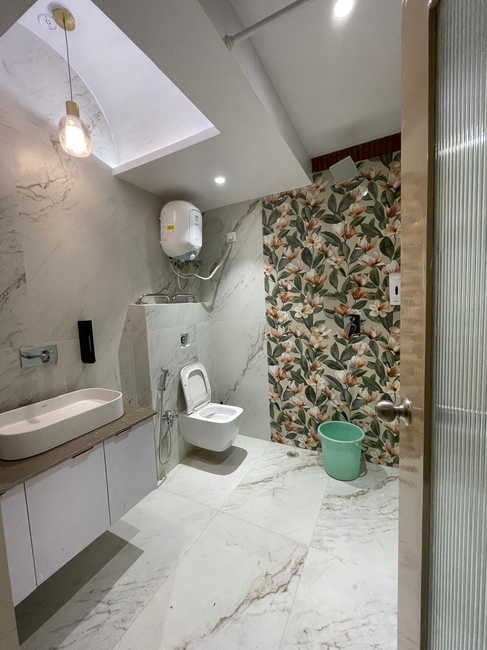 Lalit Villa Luxury Geeta Niwas Hotel in Uttar Pradesh