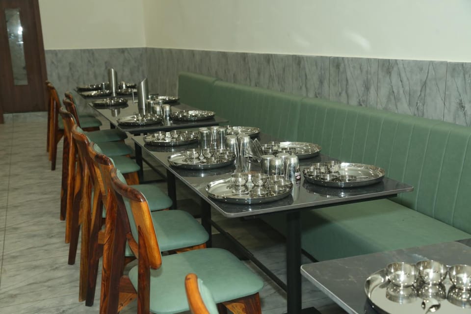 Hotel Akash Palace Hotel in Gujarat