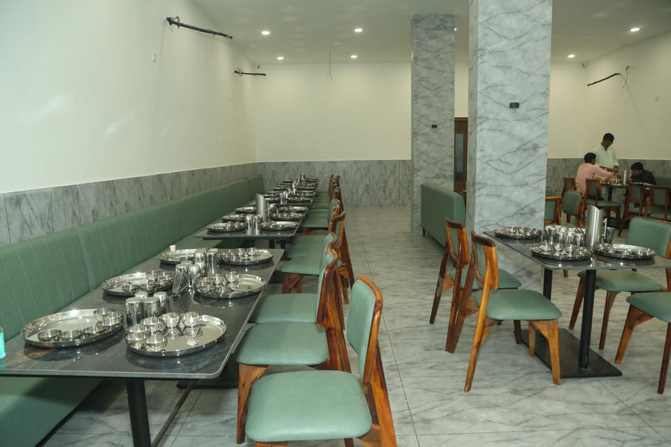 Hotel Akash Palace Hotel in Gujarat
