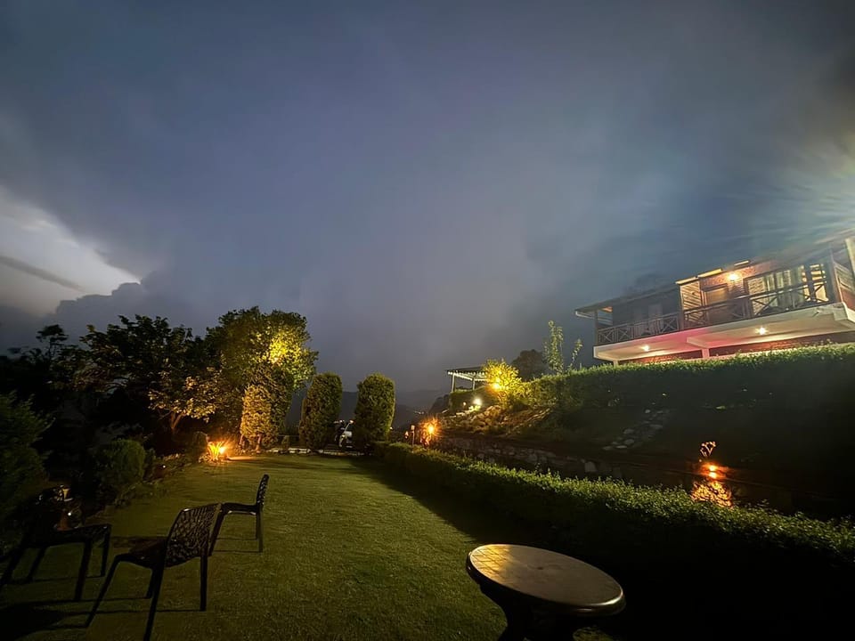 Pragati Resort and Restaurant Hotel in Uttarakhand