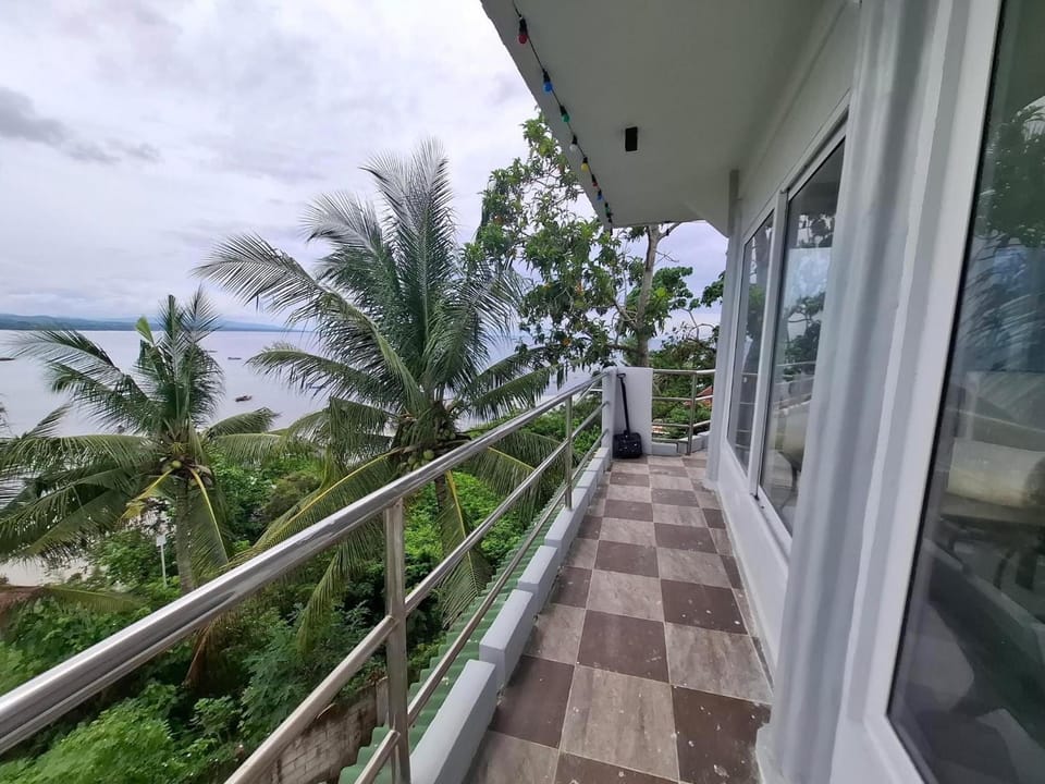 Mountain Meets The Sea Hidden Resort Resort in Central Visayas