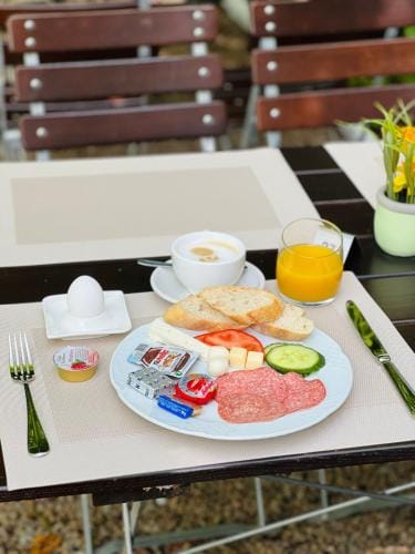Hotel & Restaurant Krone in Markt Inn in Weil am Rhein