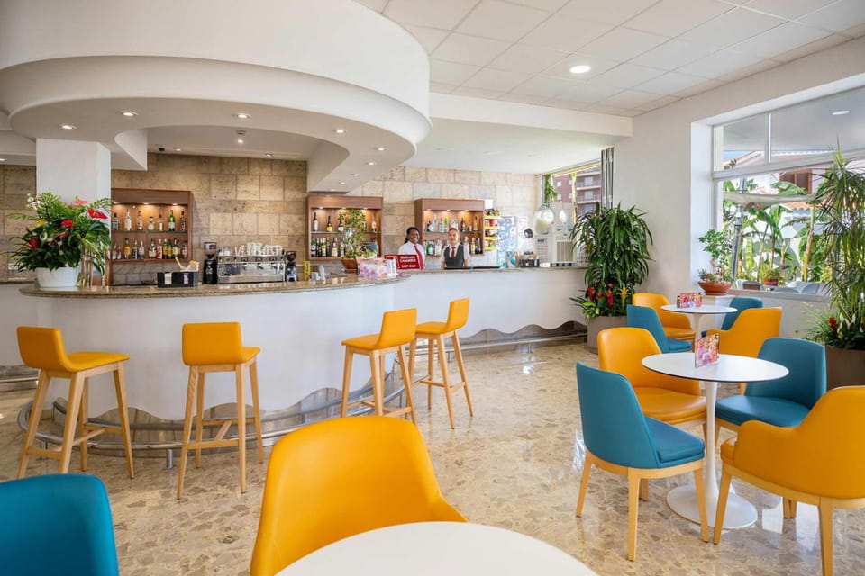 Bar/lounge
