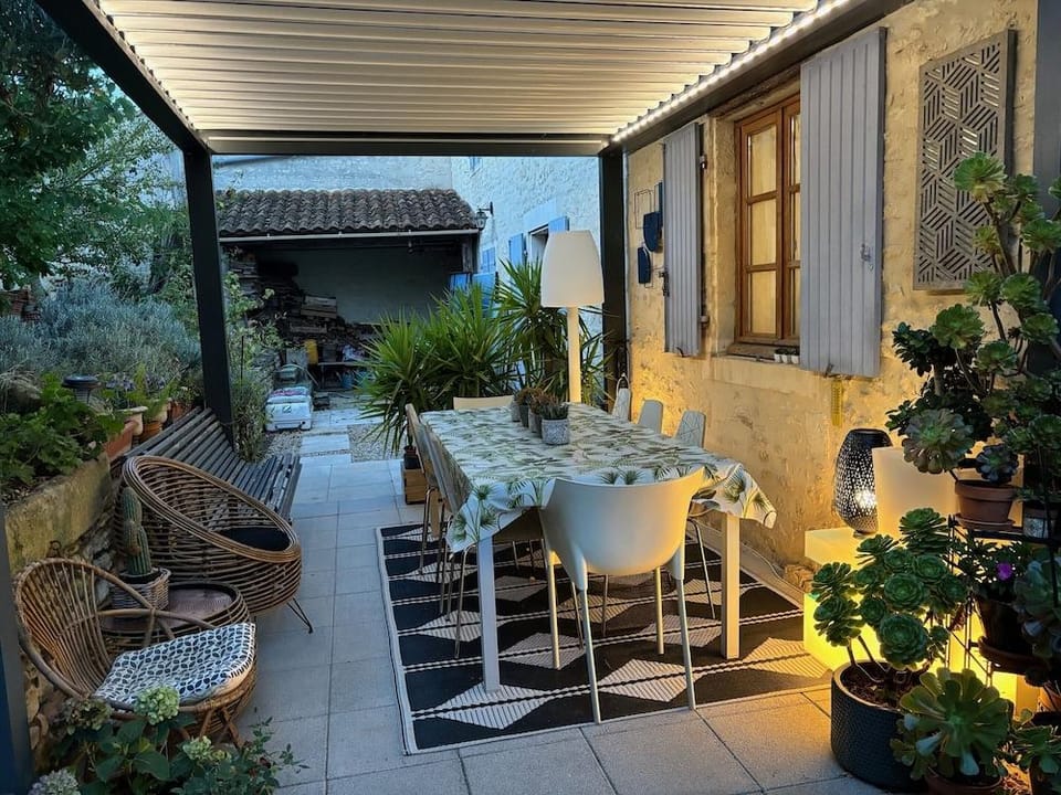 L Escale de Mortagne Hotel in Nouvelle-Aquitaine