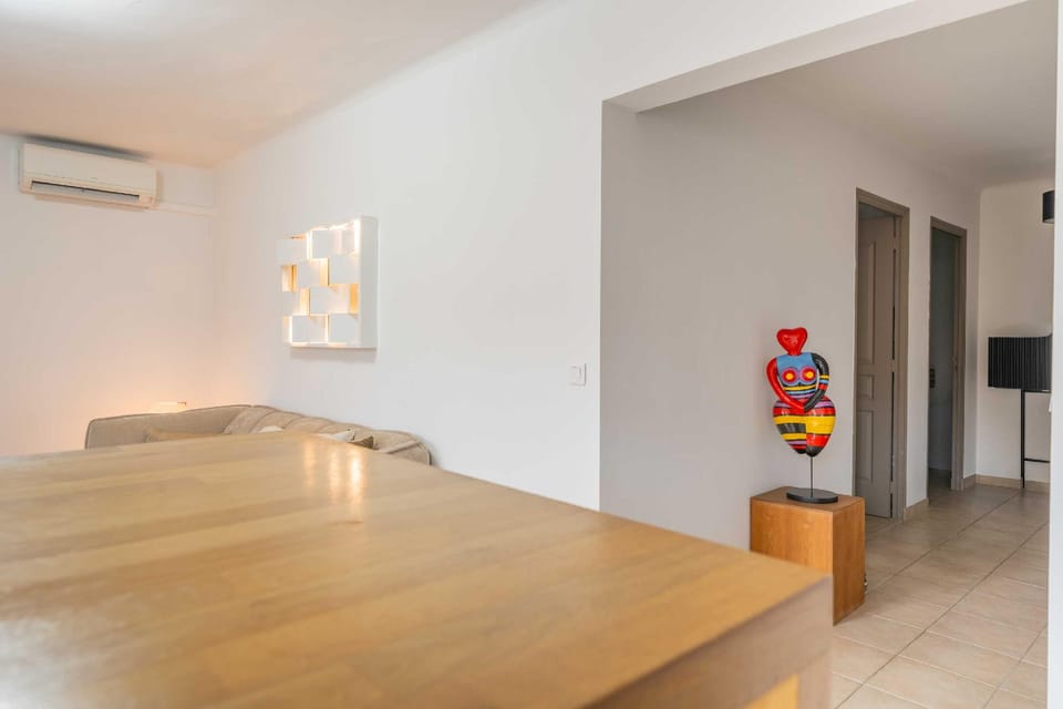 Warm Apartment a/c 2BR/4P - Saint-Tropez Hotel in Saint-Tropez