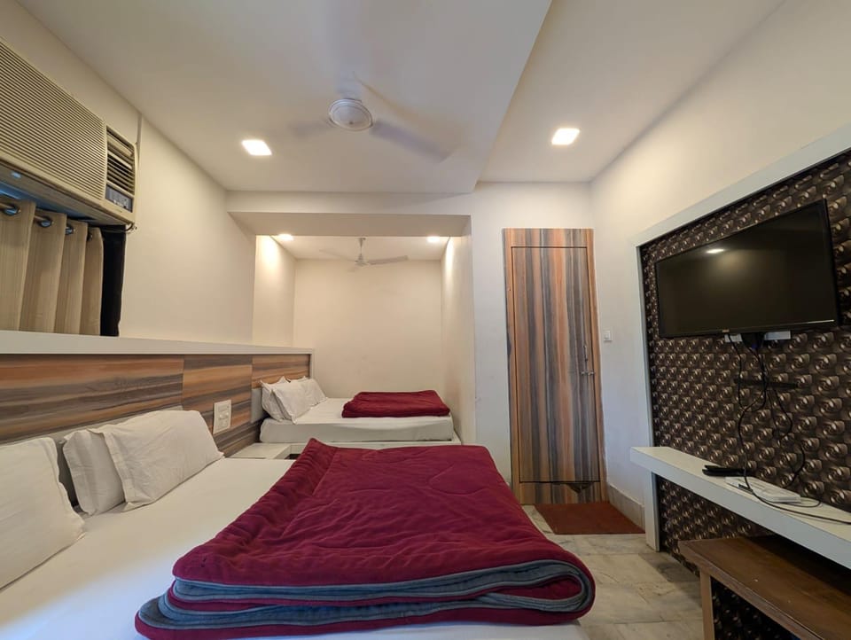 Hotel Raajkamal Hotel in Gujarat