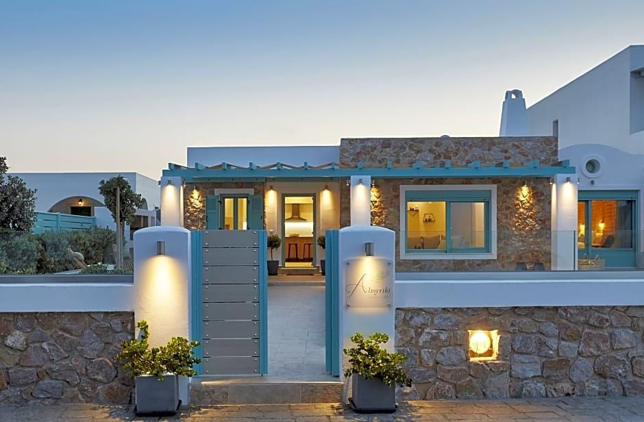 Almyriki Beach Villa Hotel in Santorini
