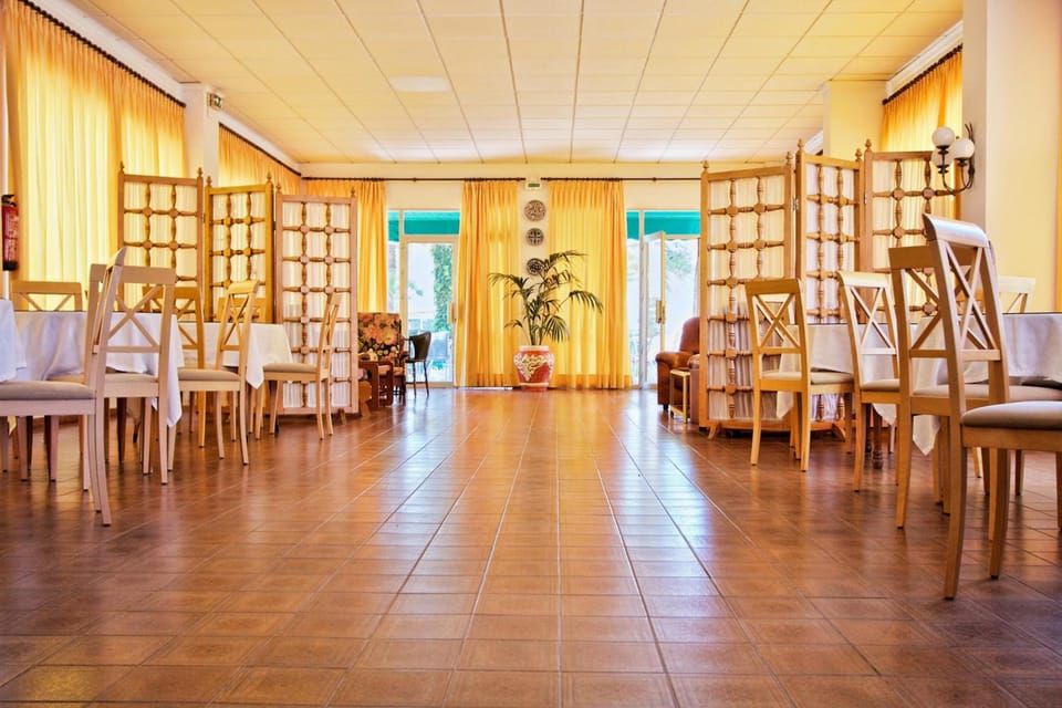 Bar/lounge