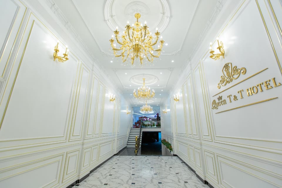 QUEEN T and T DALAT Hotel in Dalat