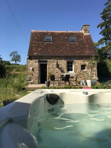 Domaine Des Tours Vauquelin Hotel in Normandy