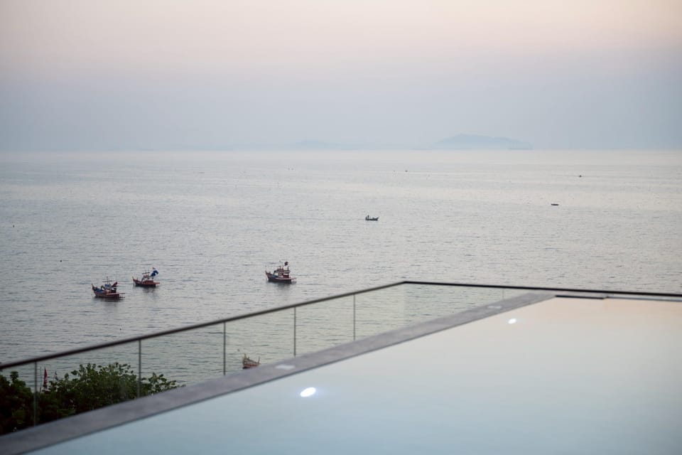 The Turtle Hotel Bangsaen Hotel in Chon Buri Changwat