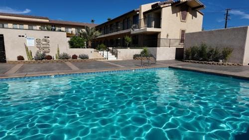 RELAX hotel and spa Hotel in Desert Hot Springs