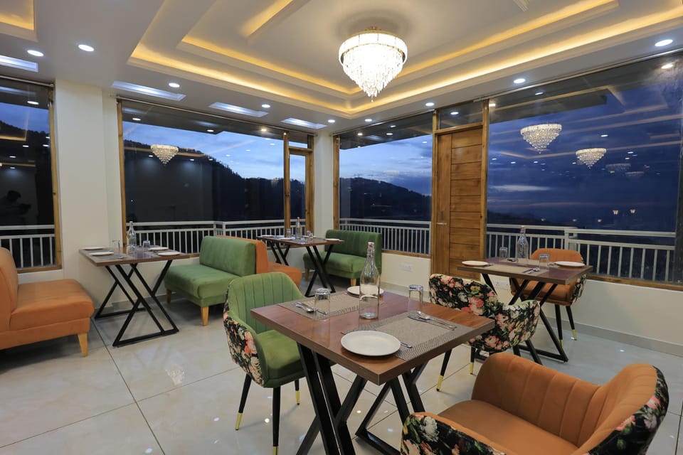 Supreme Sapphire Kufri Hotel in Himachal Pradesh