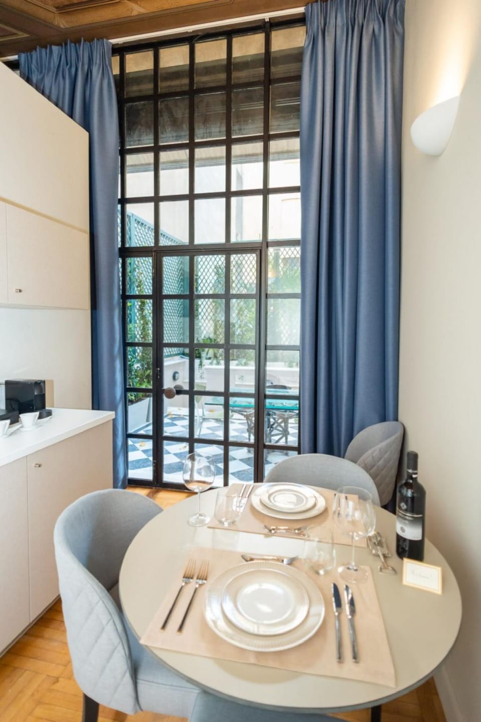 33SolonosSuites Hotel in Athens