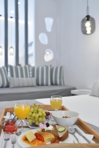 Crystal Mare Suites Hotel in Naxos