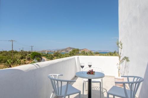 Crystal Mare Suites Hotel in Naxos