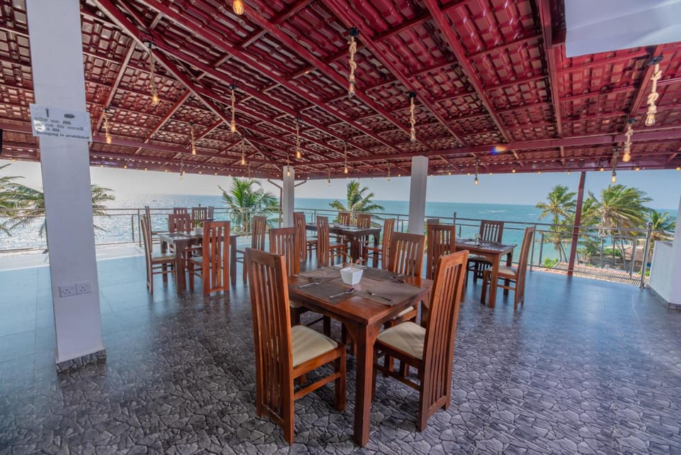 Dutch Point Negombo Beach Resort Hotel in Negombo