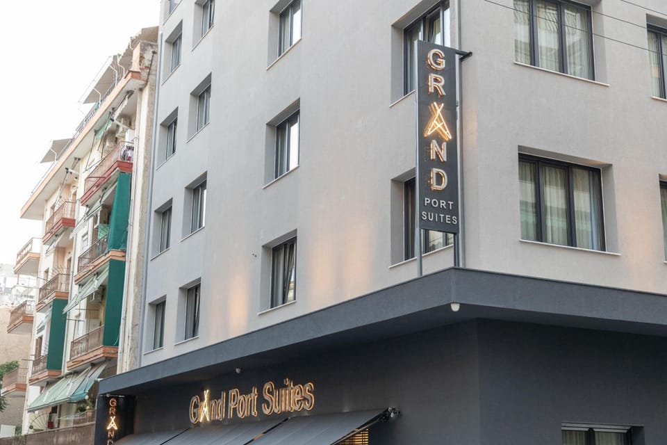 Grand Port Suites Hotel in Thessaloniki